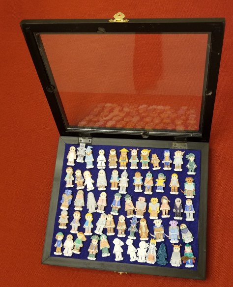 flatminis case open.jpg